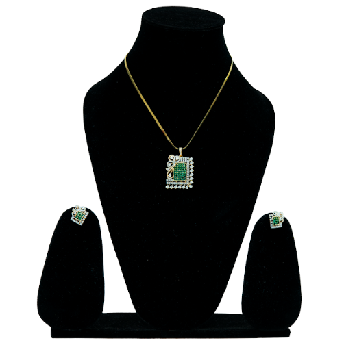 Elegant Green Stone Pendant Necklace with Matching Earrings